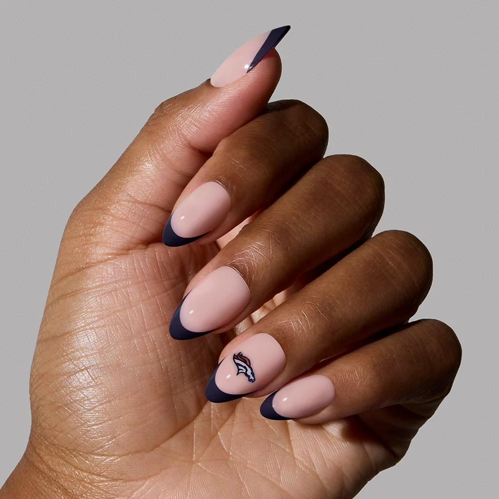 Denver Broncos Press-On Nail Set - Image 4