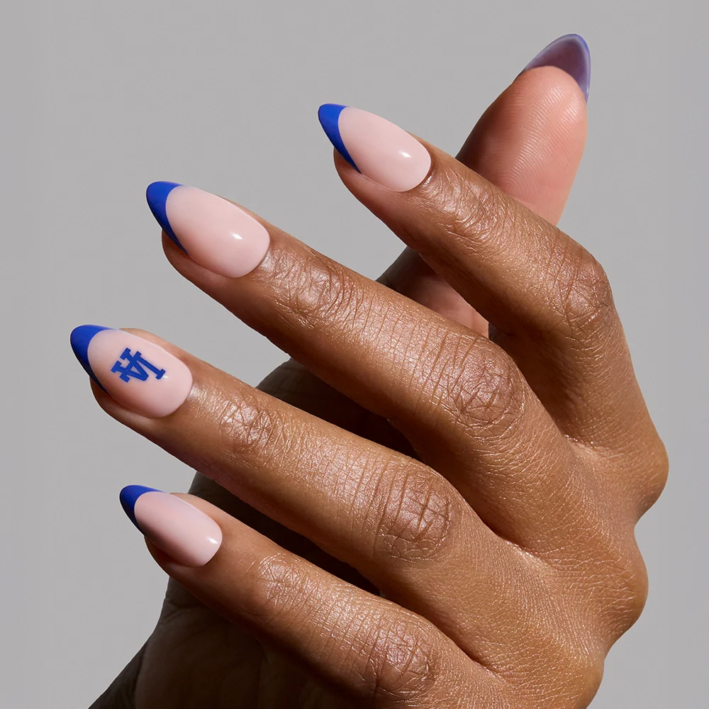 Los Angeles Dodgers Press-On Nail Set - Image 3