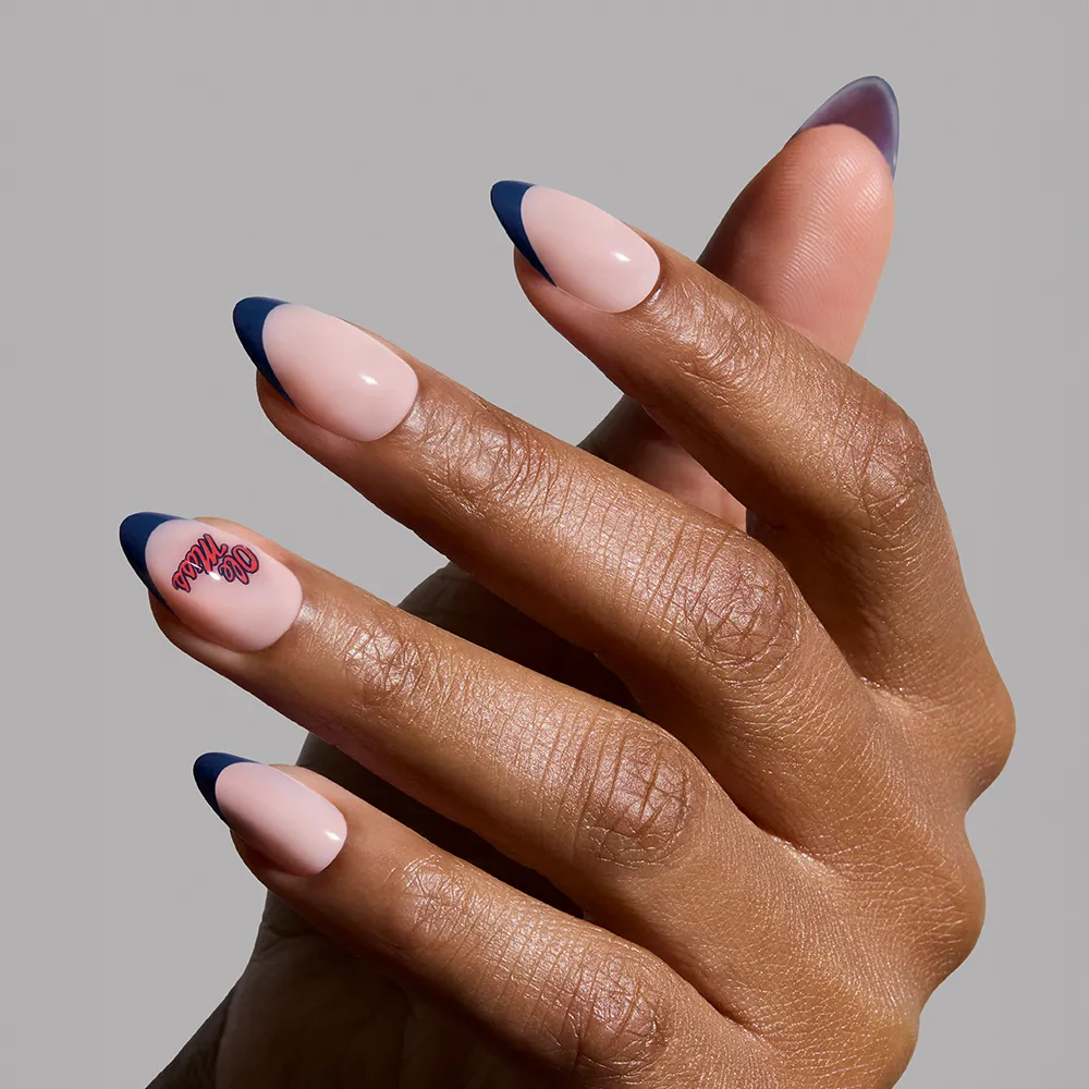 Mississippi Rebels Press-On Nail Set - Image 3