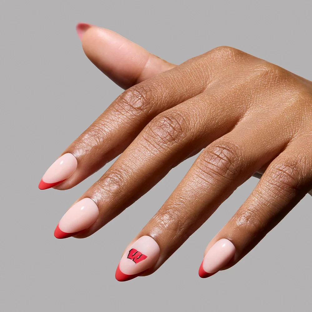 Wisconsin Badgers Press-On Nail Set - Image 3